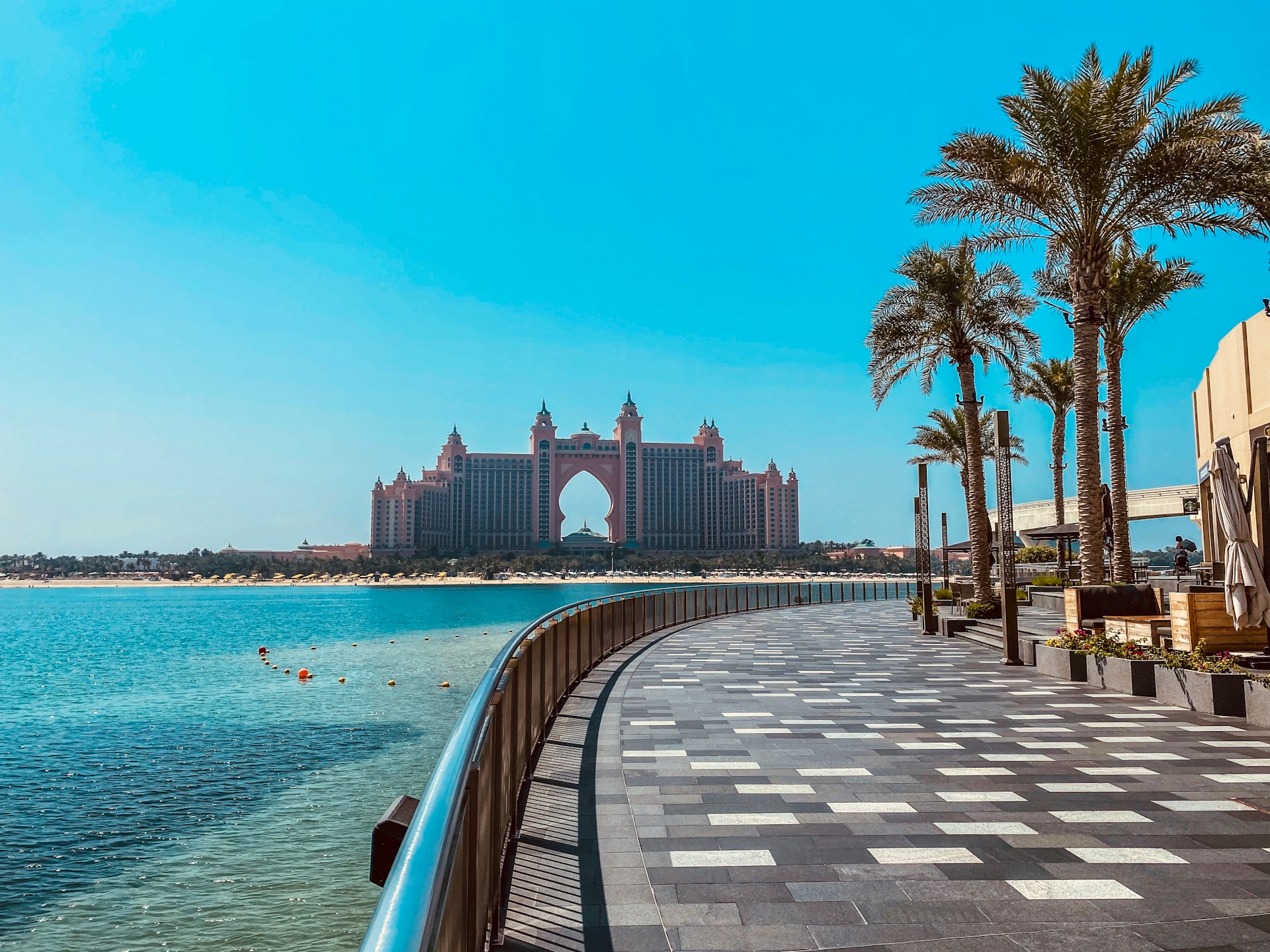 Palm Jumeirah Moving Made Easy: Aerial View